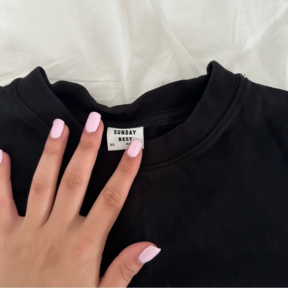 Aritzia Sunday Best Black Top - Picture 2 of 2
